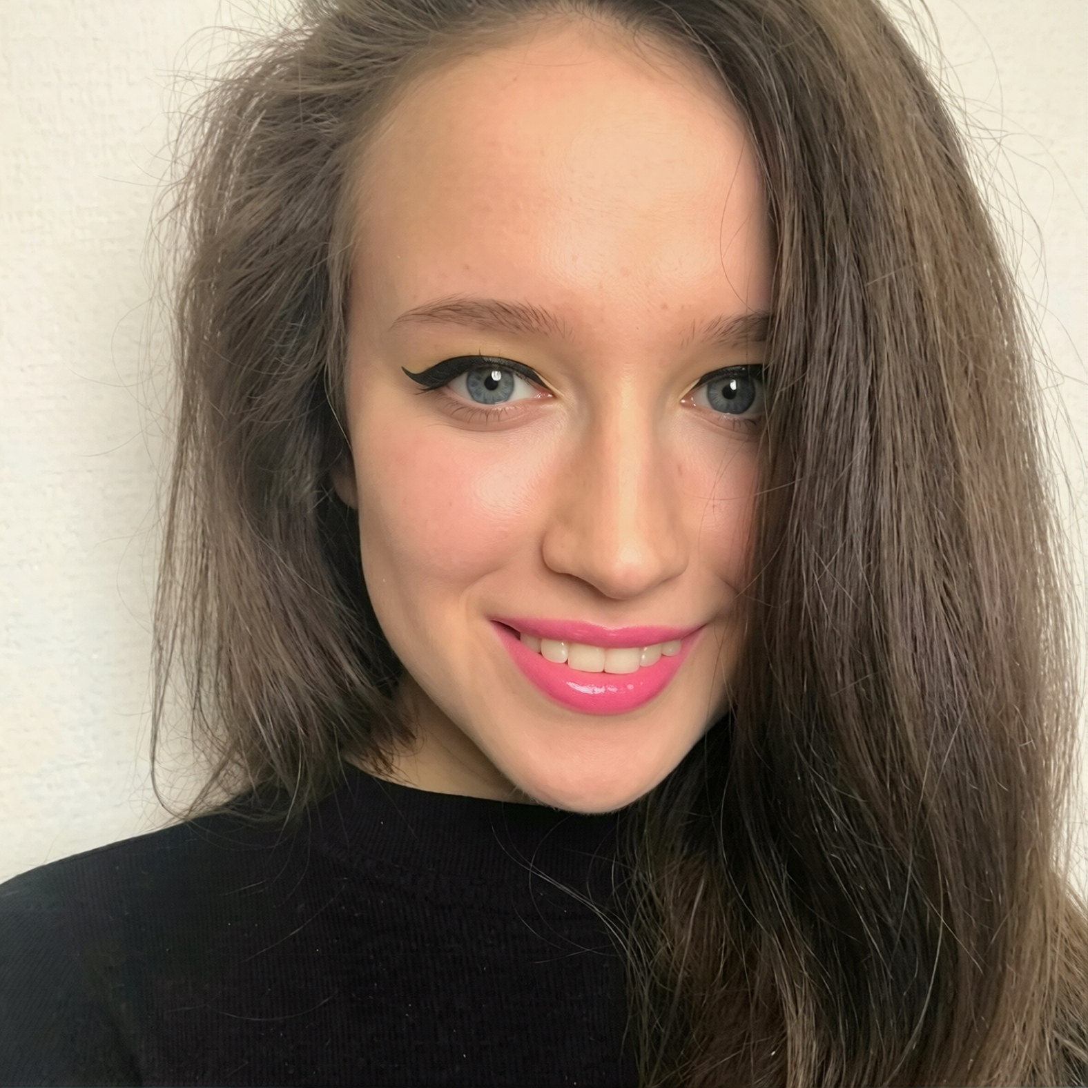 Диктор Екатерина Попова. Актриса озвучки и дубляжа.